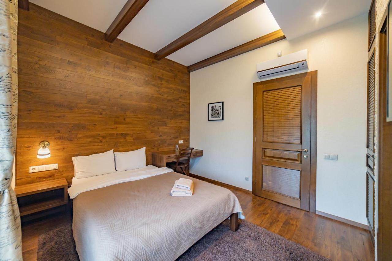 Petrani Nivki Hotel Kiev Luaran gambar